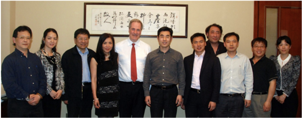 Figure 10: Wang Xiaofeng (王晓峰), Deputy Secretary-General and Director of the General Office of Zhejiang Provincial People's Government (浙江省人民政府) (middle, 6th from right); Lord Bates (5th from left); Lord Wei (5th from right); Lady Li Xuelin Bates (李雪琳), President of Zhejiang UK Association (英国浙江联谊会) left of Lord Bates; Huang Ping (黄萍) (2nd from left) Executive Vice-President of Zhejiang UK Association (英国浙江联谊会); Hu Wei (胡炜) (4th from right), Vice-President of Zhejiang UK Association (英国浙江联谊会); and Wang Changnan (王昌南) (2nd from right), President of the Chinese Association of Financial Executives in the UK (英国金融家协会).